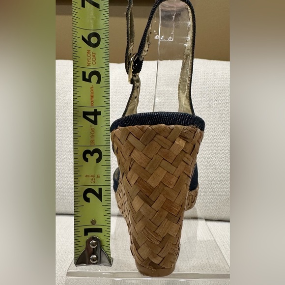 New Nina Denim Wedge Sandals with Braided Straw Wedge Bottoms~Size 7.5 - Picture 6 of 16